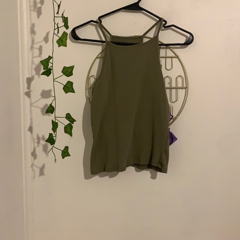 Doesn’t have a size or brand !fits me and i wear XS-M.